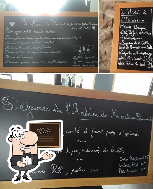 L'Ardoise offre un tableau affichant le menu