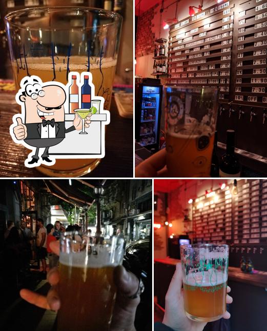 Voici l’image affichant la comptoir de bar et boire sur Crafter Bar - Craft Beer & Drinks