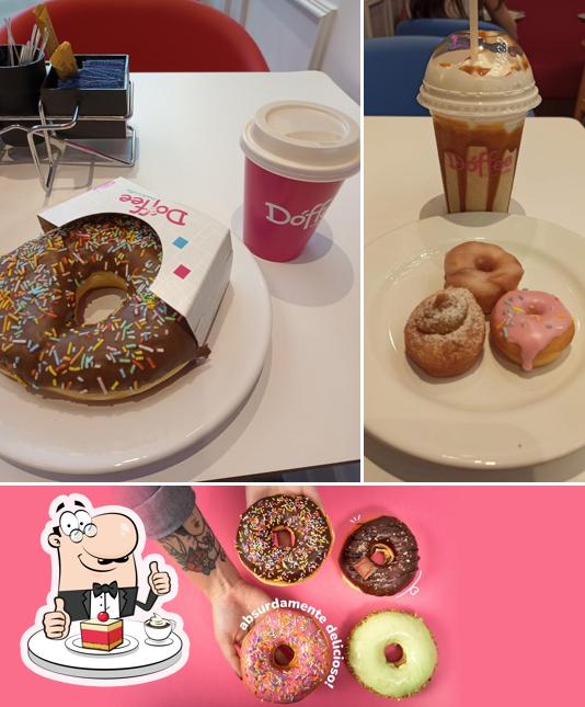 Jockey Plaza Shopping - Dóffee Donuts & Coffee serve uma escolha de pratos doces