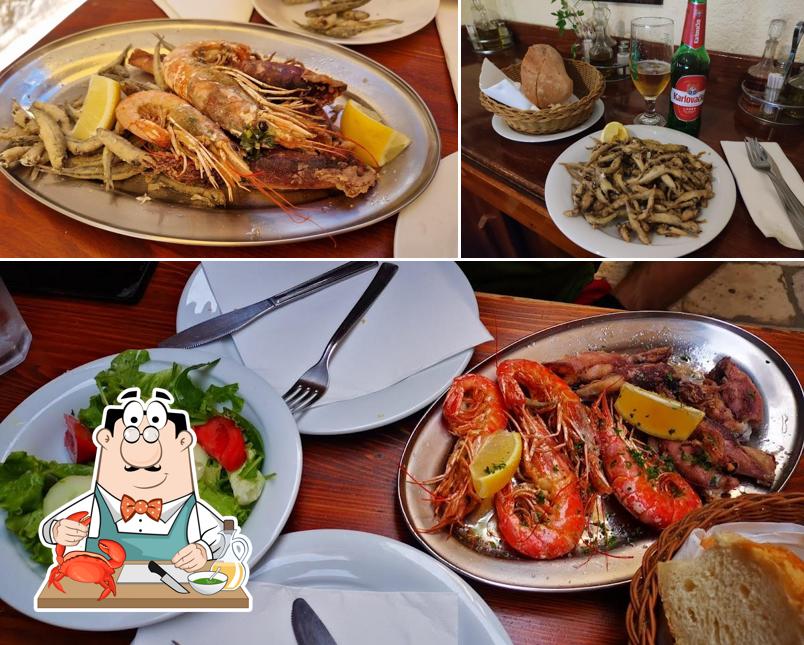 Ordina la cucina di mare a Konoba Tovar