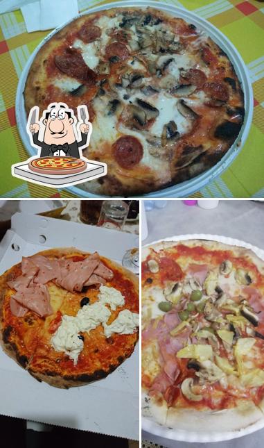 Scegli una pizza a Pizzeria da Francesco