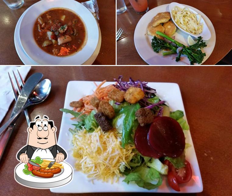 T. Paul's Supper Club in Astoria Restaurant menu and reviews