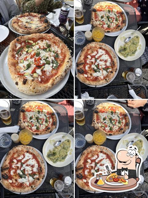 A Pane Vino Pizzeria, vous pouvez profiter des pizzas