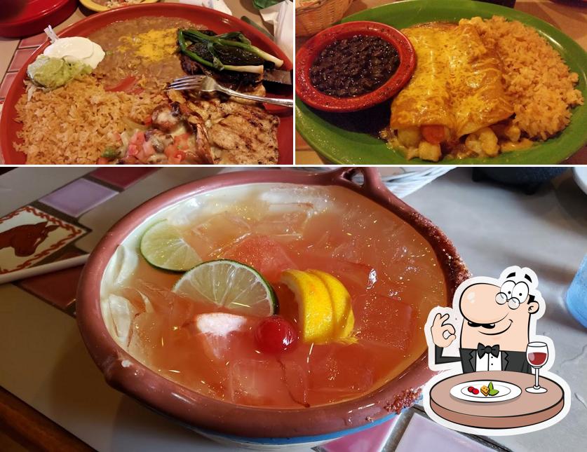 La Hacienda Real Beaverton, 12025 SW Canyon Rd in Beaverton