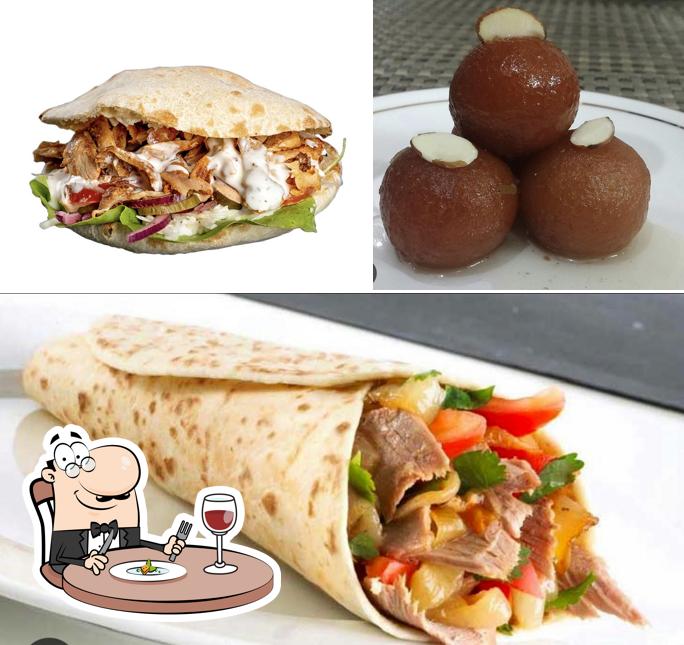 Panino con maiale stirato al B’Bontà Kebab Pizza e sapori dell’Asia