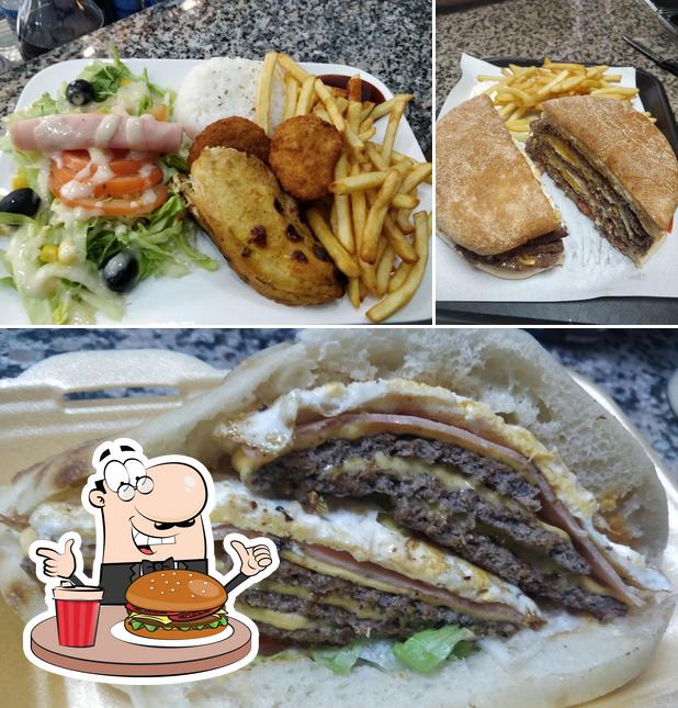 Try out a burger at Crêpes &food