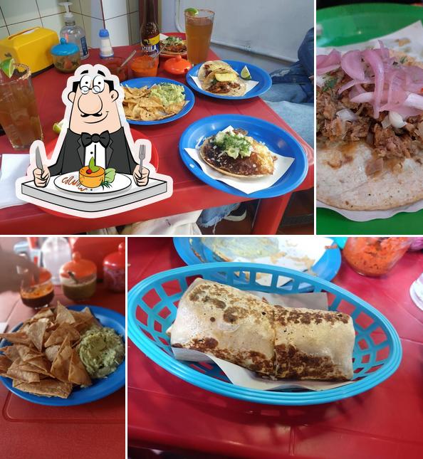 Еда в "El Pastor del Siete"
