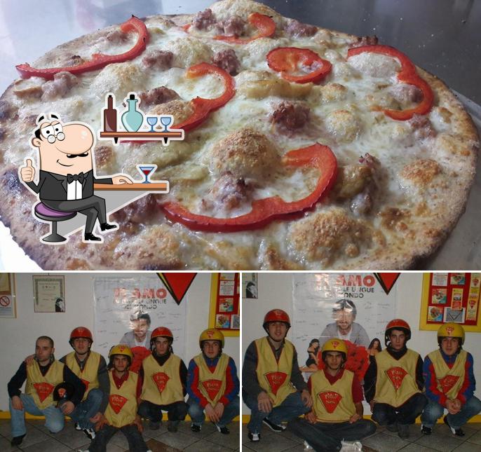 Tra le diverse cose da Pizza Più Pistoia si possono trovare la interni e pizza