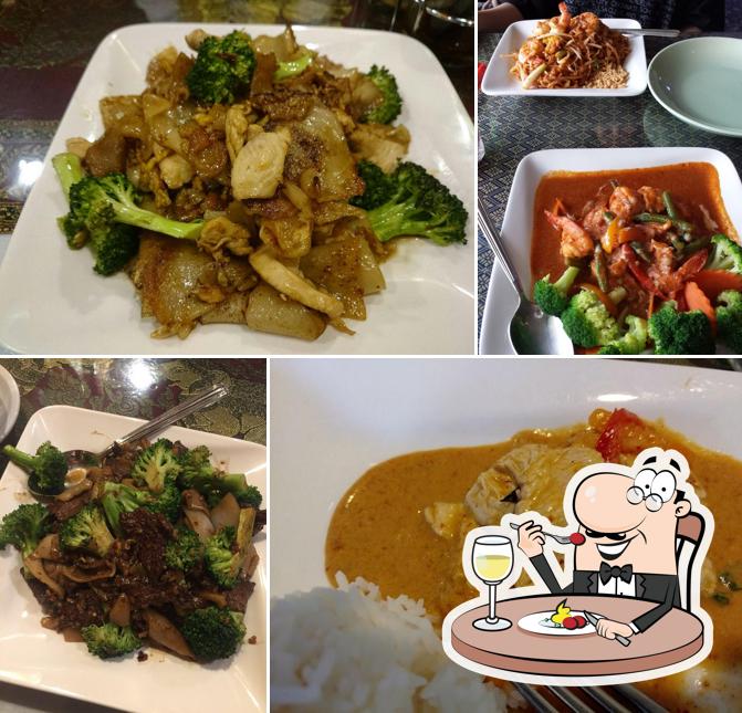 Блюда в "Dan Thai"