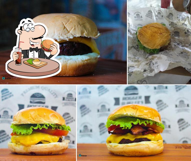 Delicie-se com um hambúrguer no Rogger Burguer's Lençóis Paulista