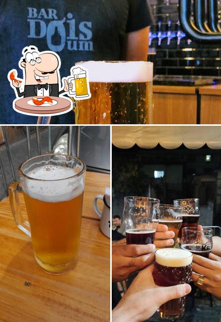 Você pode tomar uma tulipa de cerveja leve ou escura