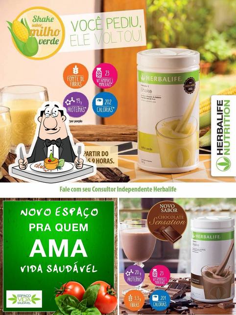 O Espaço Marcelo Carratú Herbalife se destaca pelo comida e bebida