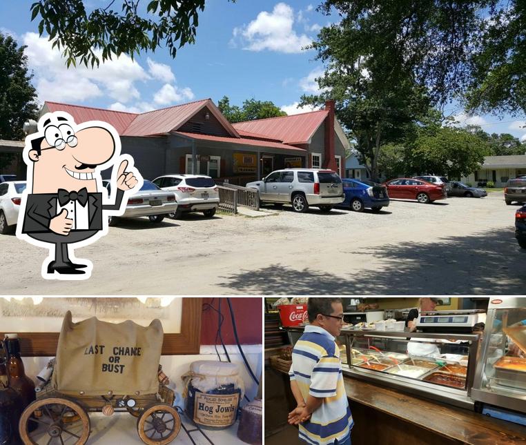 Taylor's Barbecue in Waynesboro Restaurant menu and reviews