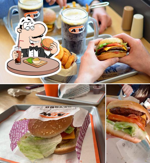 Prenez un hamburger à A&W Canada