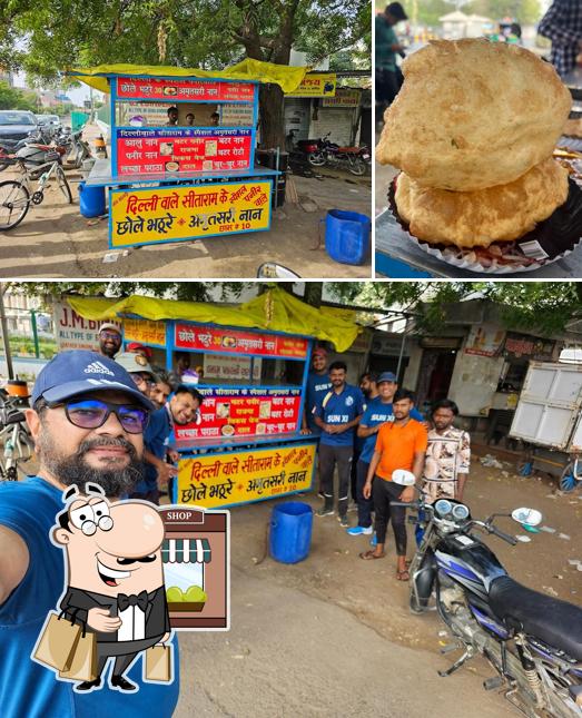 Among different things one can find exterior and food at Sitaram Chhole Bhature