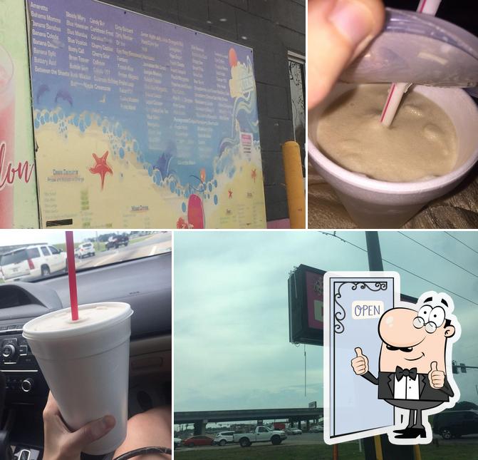 Oasis Daiquiris, 123 Desiard St in Monroe Restaurant menu and reviews