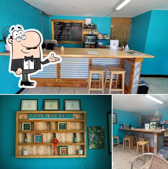 Pepper Pot Island Cafe in Key West Restaurant menu and reviews