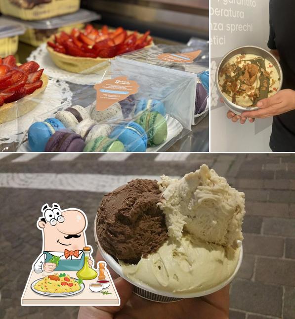 Food at CHIC & Fiocco di neve gelateria e caffetteria