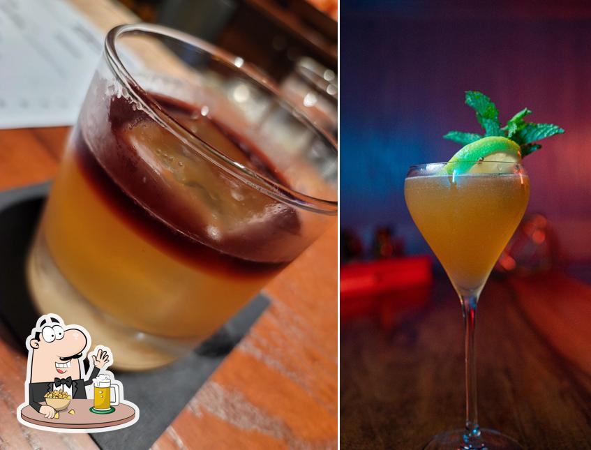 The Oak Barrel in Wyandotte Restaurant menu and reviews
