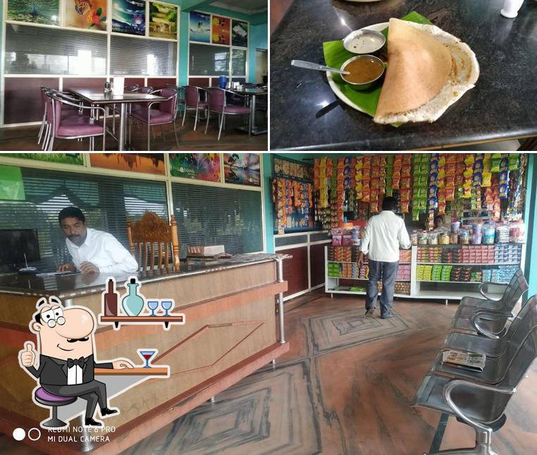The picture of CHANDAMAMA FAMILY RESTAURANT’s interior and food