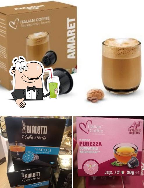 Goditi un drink a Caffeina Store Soverato