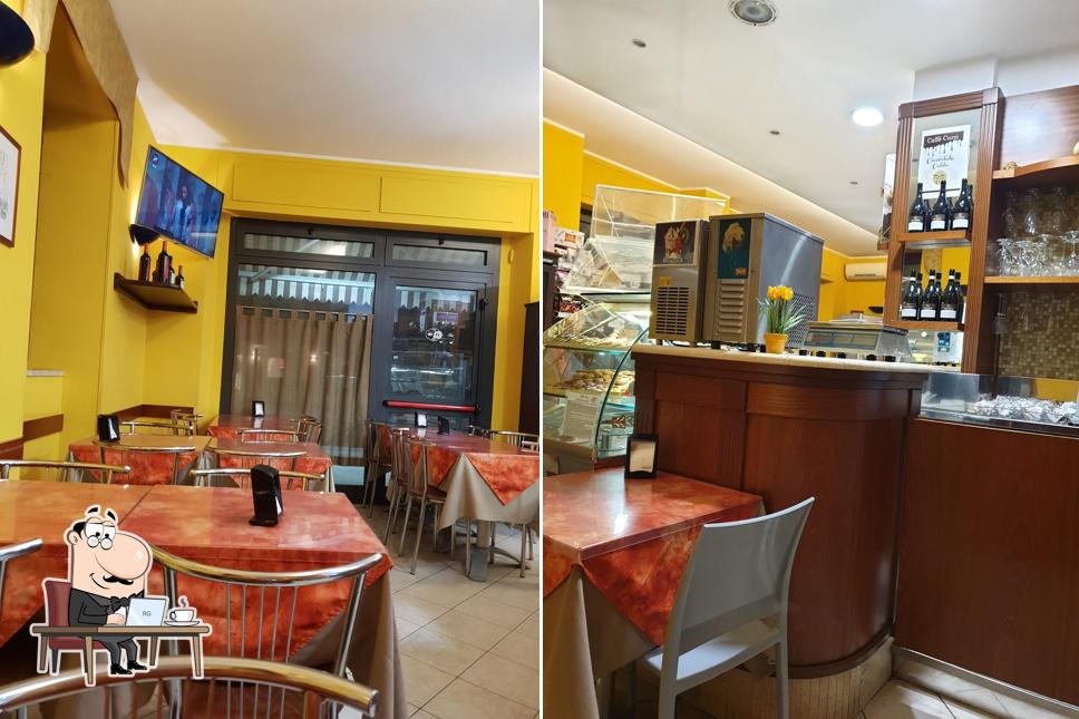 Dai un'occhiata agli interni di Caffè Curzi
