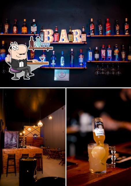 O interior do Onze em Ponto - Lounge Bar