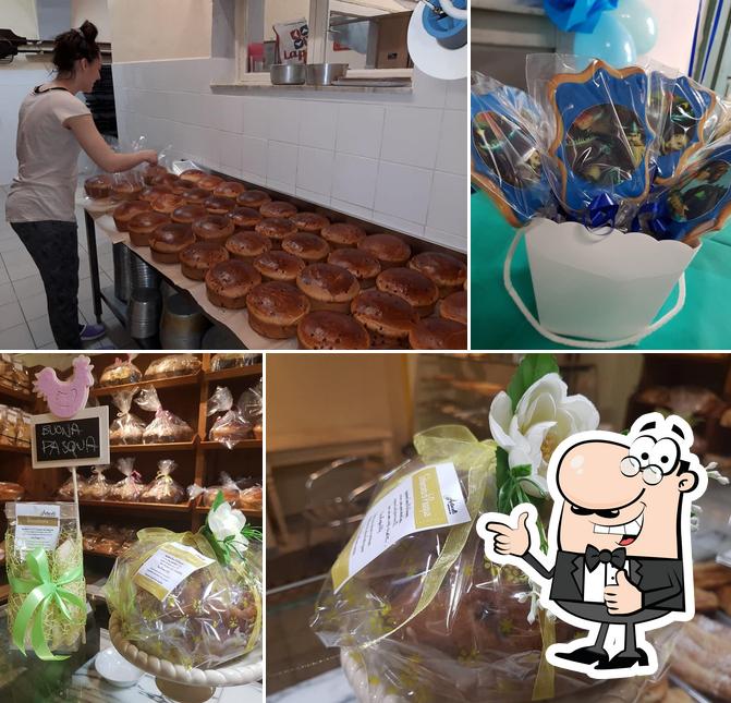 Guarda la foto di Pasticceria Antonelli di Alice Roventini