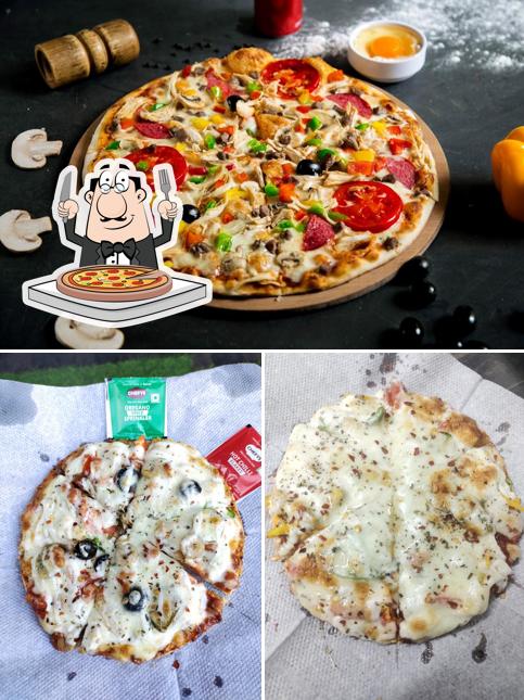 Order pizza at Foodie Friends Cafe