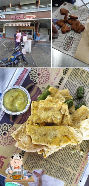 GAYATRI BHAJIYA