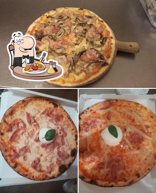 Bestellt eine Pizza bei Pizzeria San Marco