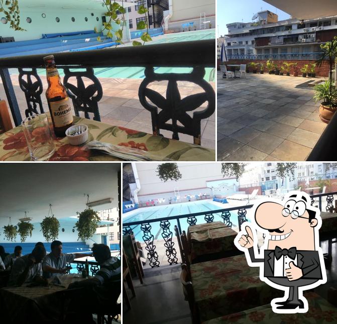 Look at the image of Restaurante da Piscina