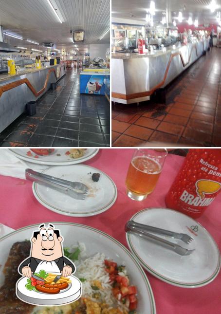 A foto da comida e interior a Capixabom Churrascaria