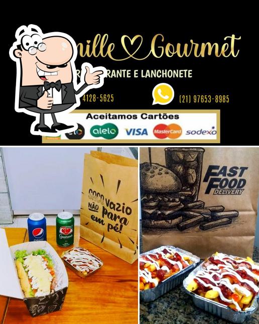 See this pic of Famille Gourmet