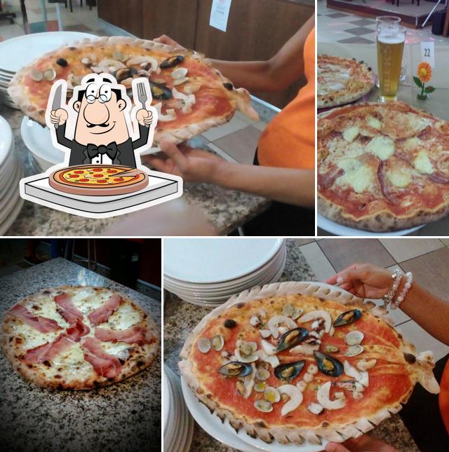 Scegli tra le svariate varianti di pizza