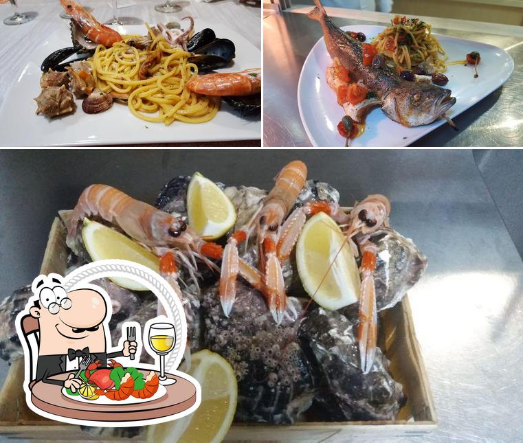 Get seafood at L' Agro Pontino Latina