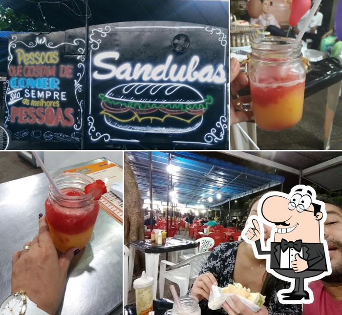 See this picture of Sandubas Trailler Lanches