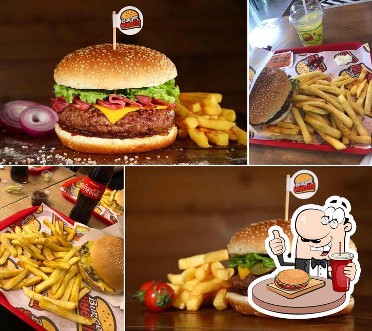 Try out a burger at Burger Yiyelim