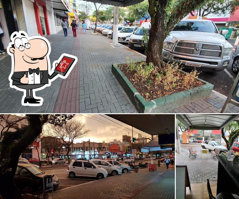 O exterior do Café Boca Maldita