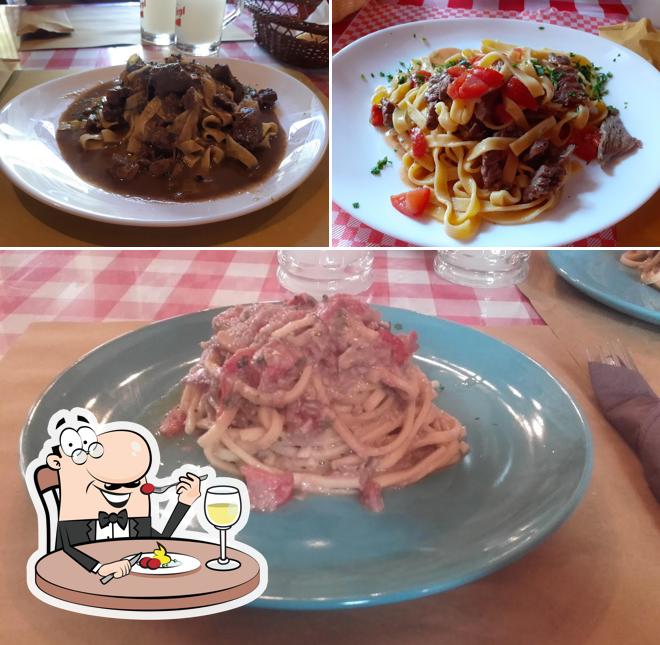 Cibo al Trattoria La Grotta