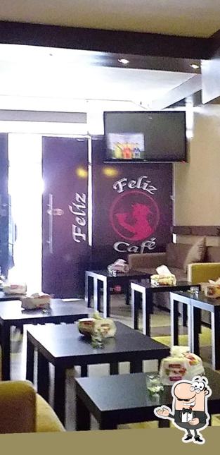 Regarder la photo de Feliz Café