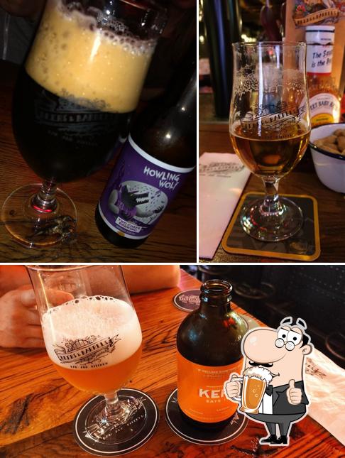 Beers & Barrels Breda propose une sélection de bières