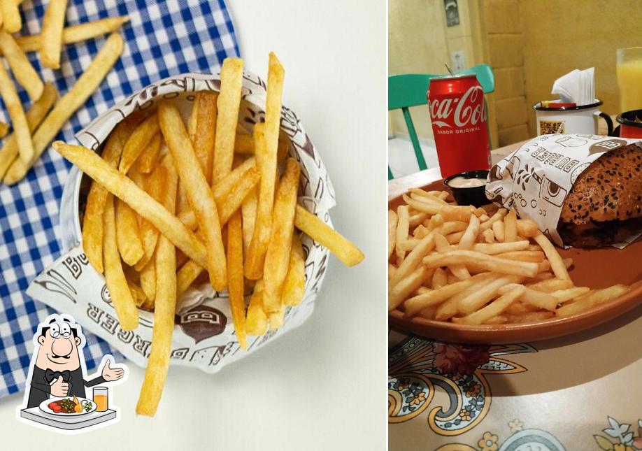 Еда в "Casa Moscou - Burger & Chopp Artesanal"