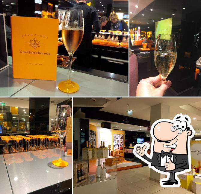 Veuve Clicquot pub & bar, Hamburg Restaurant reviews