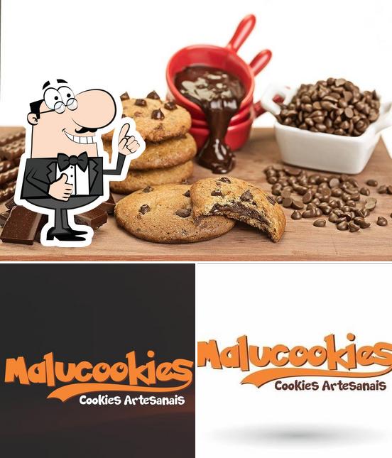 See this pic of Malucookies