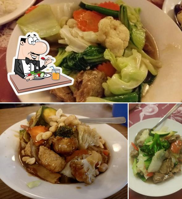 Meals at Tian Ran Vegetarian Restaurant