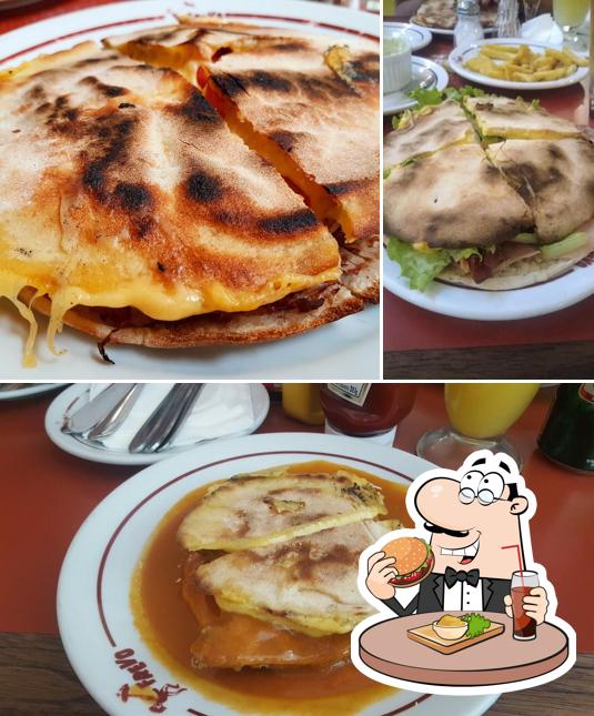 Delicie-se com um hambúrguer no Frevo