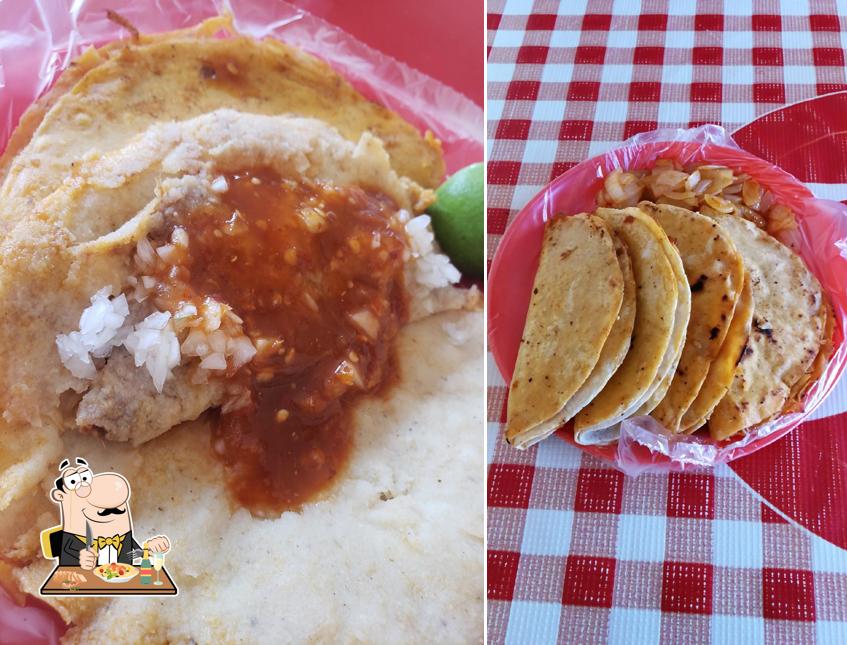 Meals at Tacos de Barbacoa San Agustin