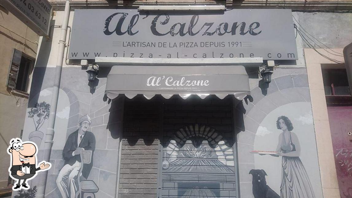 Voir la photo de La Calzone