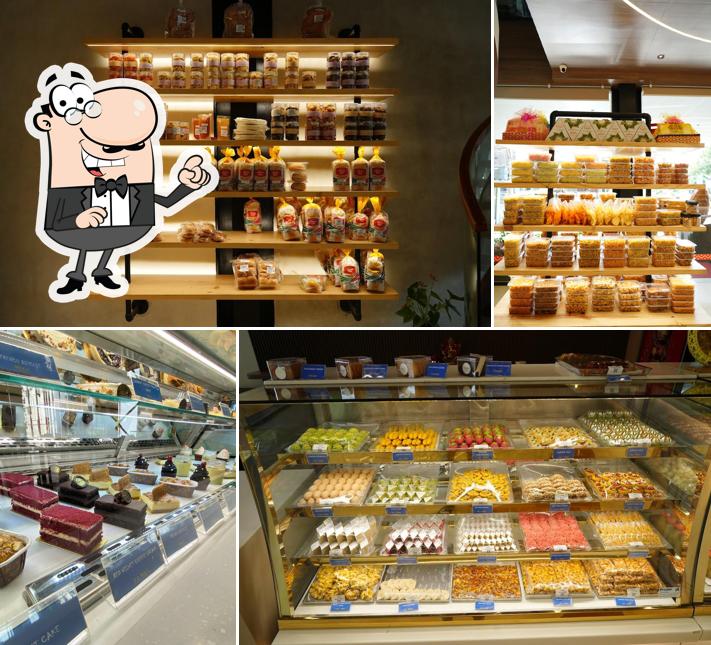 The interior of Shichime café & patisserie